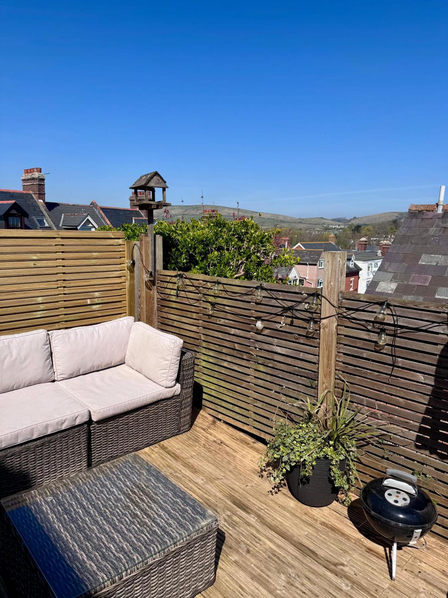 Апартаменты Purbeck Hill View Суонидж Экстерьер фото
